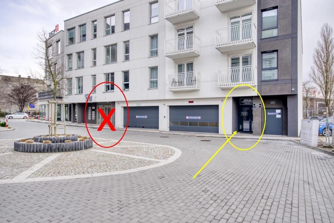 Апартаменты Roadway Silniczna Z Garazem Podziemnym Кельце Экстерьер фото